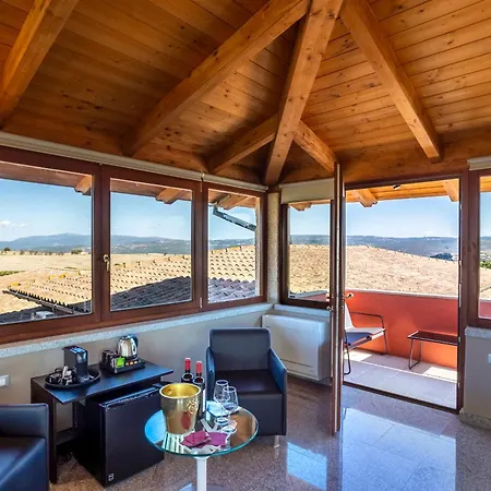 Wine Relais Luxury San Pietro Фермерский дом