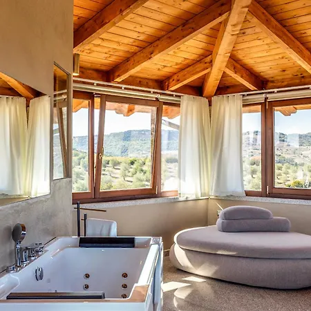 Фермерский дом Wine Relais Luxury San Pietro Bulzi